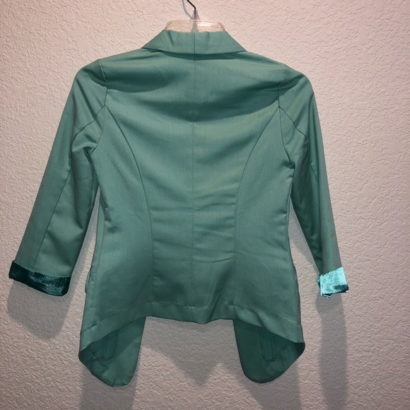 Blazer - Picture 2 of 3